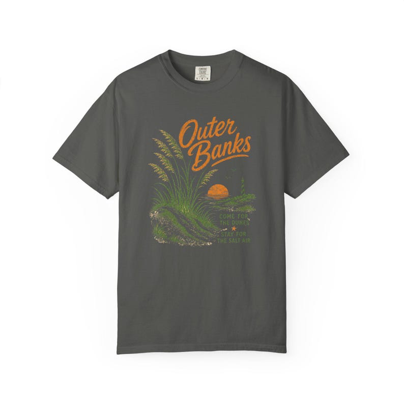 Camiseta de Outer Banks, camiseta de vacaciones de OBX, camiseta del faro de Cape Hatteras, camiseta de playa de Coastal Dunes, camiseta de viaje de Salt Air, costa de Carolina del Norte Pepper