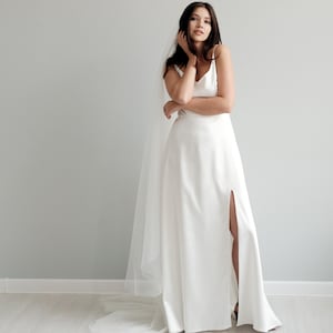 SUN - Minimalist satin wedding dress with a slit