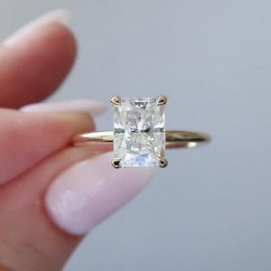 2.5 CT Radiant Cut Moissanite Engagement Ring, Hidden Halo 14K Solid Gold Ring, Anniversary Gift Ring, Radiant Moissanite Solitaire Ring