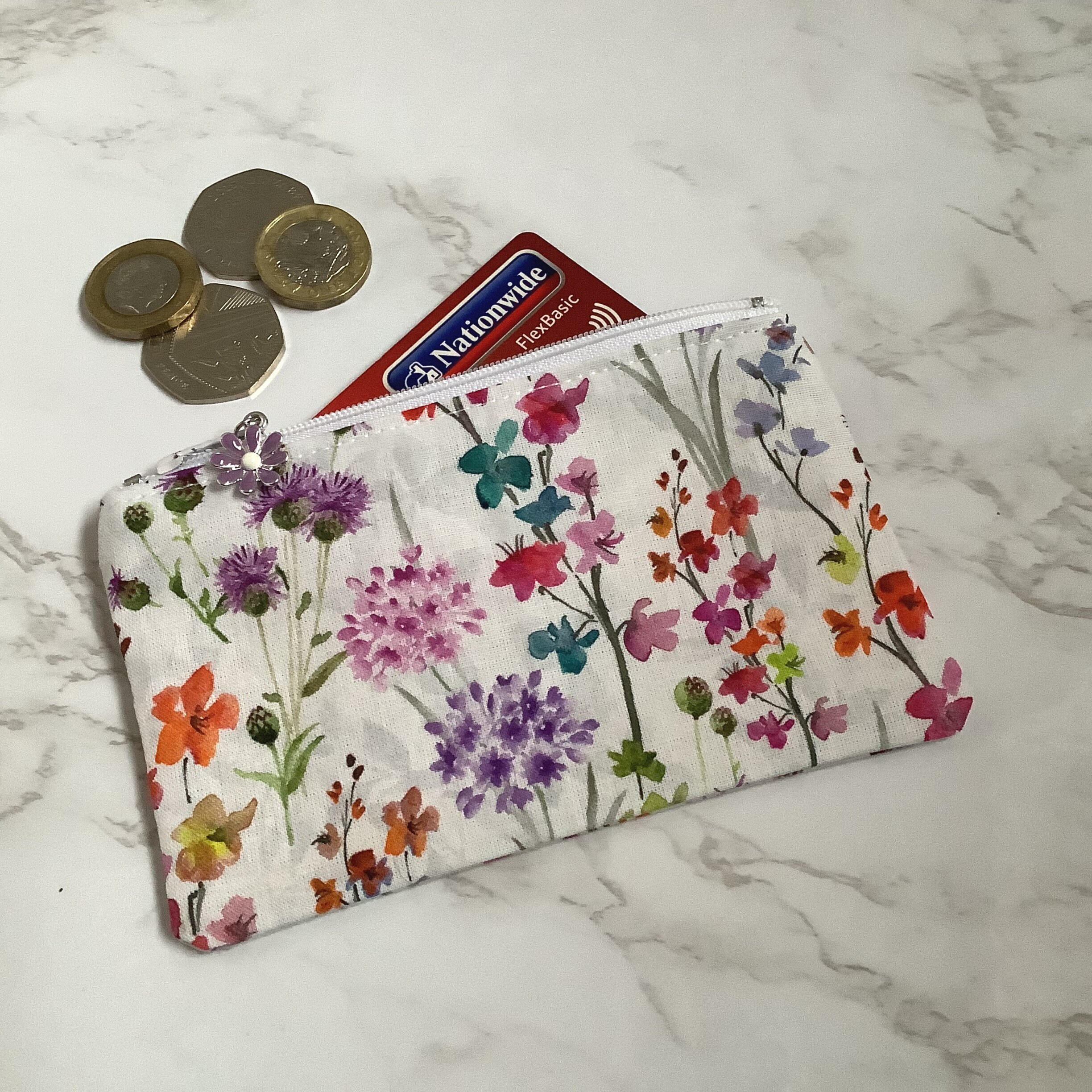 Handmade Floral Fabric Zippered Coin Purse/fabric Gift/small