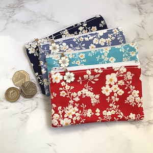 Porte-monnaie à fermeture éclair en tissu floral fait main/Cadeau en tissu/Petite pochette à fermeture éclair/petite pochette de rangement/porte-cartes/étui pour cartes de voyage/étui pour écouteurs
