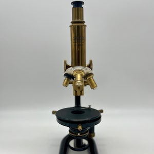 1930er Jenaer Messing-Mikroskop von Carl Zeiss