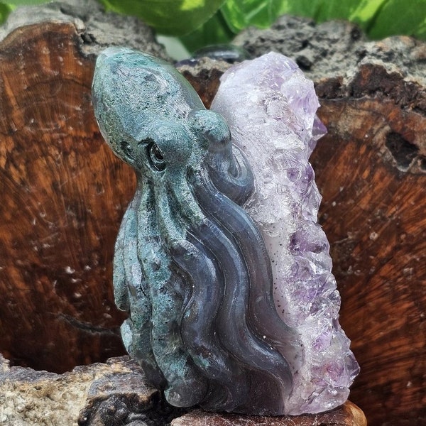 Natural Crystal Quartz Hand-Carved Amethyst Octopus! Amazon Stone Crystal Cluster, specimen  Statue, Hand Carved Octopus Sculpture