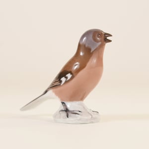 Vintage Bing & Grondahl Chaffinch Figurine I Danish Porcelain I Design by Svend Jespersen I Bird Sculpture