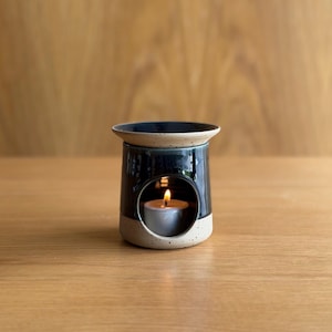Handmade Speckled Stoneware Oil Burner | Midnight Blue Glaze Aromatherapy Wax Melt Holder