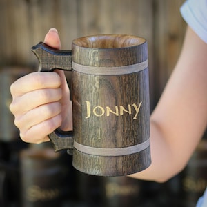 Personalized Wooden Beer Mug – Custom Oak Tankard with Name or Logo, 20oz (600ml)