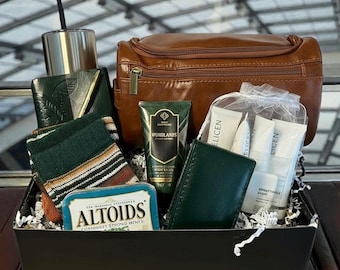 Man On The Go Travel Gift Set with Toiletries and Travel Accessories