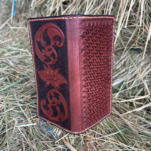 Handmade Roper Wallet, bifold wallet, men’s wallet, women’s wallet, hand tooled, hand sewn