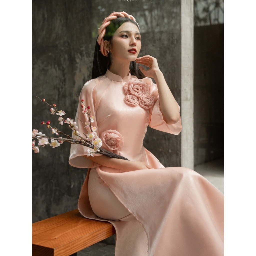 Pre-made Modernized Vietnamese Ao Dai | Ao Dai Cach Tan| Ao