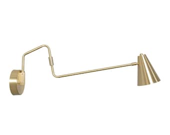 Italienische Stilnovo-Wandleuchte aus Messing, moderne Schwenkarm-Wandleuchte, handgefertigte Schlafzimmerwandleuchte aus der Mitte des 20. Jahrhunderts