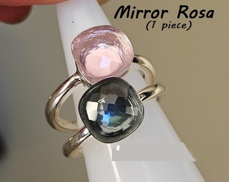 Puede incluir: Un juego de tres tazas de cer&aacute;mica con un acabado moteado y mate. Cada taza presenta un color diferente: azul claro, crema y gris. Las tazas tienen un dise&ntilde;o simple y moderno, ideal para caf&eacute; o t&eacute;.