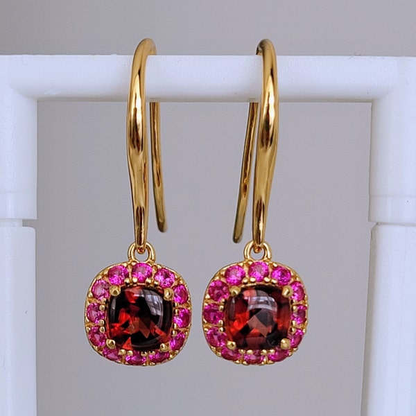 Pompom earrings, magenta red agate and cubic zirconia, 925 silver 24K gold plated, corundum violet berry tones, square cabochon purple