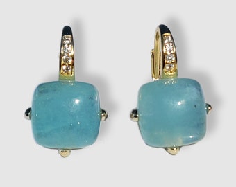 orecchini pompon, acquamarina naturale, pietra cabochon azzurra, argento 925, placcato oro, rodiato, pietra Larimar grezza con zirconi, pavé