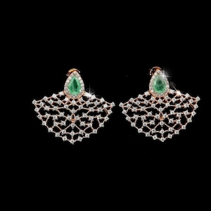 Retro Baroque lace earrings, macramé net with emerald stud earrings made of 925 silver and 24kt gold cubic zirconia, openwork filigree fans