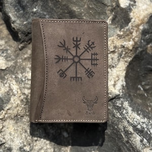 Vegvisir Brieftasche aus Büffelleder – RFID-Schutz, Herren Brieftasche mit Münzfach & Geheimfächern – Wikingerkompass, Wikinger Wallet