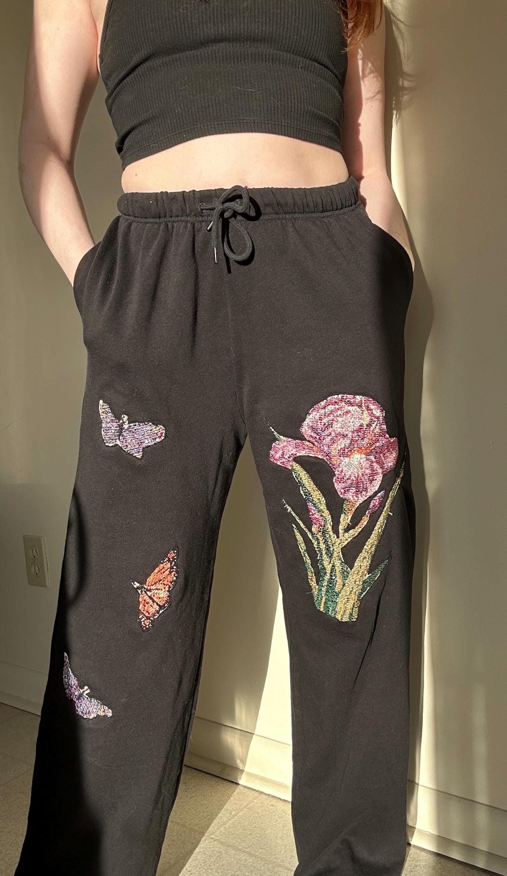 ODD ONE OUT☆Butterfly needlework sweatpants ☆関税込☆ODD ONE OUT☆Butterfly needlework sweatpant.s