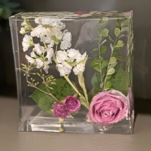 Wedding bouquet preservation ,floral preservation, bouquet preservation, wedding bouquet, wedding gift idea, flowers preserved in resin