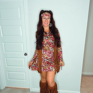 Spotlight hippy costume store