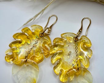 Blatt-Ohrringe aus Resin
