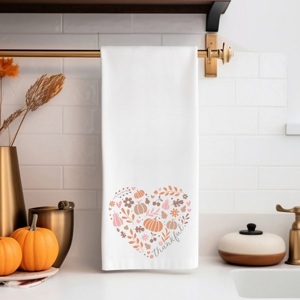 Fall Kitchen Towel,Thanksgiving kitchen towel,Hostess gift,Housewarming gift,Fall Decor,Thanksgiving decor,Kitchen towel,dish/tea towel,