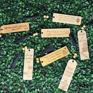 20 PCS Personalized Wooden Bookmarks, Wedding Gift, Rustic Engravings, Wedding Favore in Bulk, Engagement Party Gifts, Anniversary