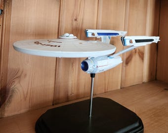 RaumschiffEnterprise ncc1701 Refit vollständig fertig gestellt. 16,5cm groß