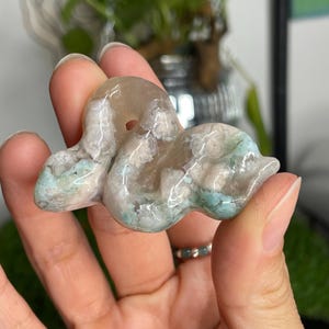 Cute Bicolored Flower Agate Snake Carving