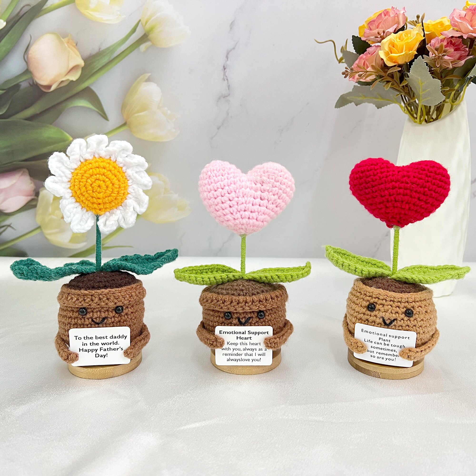 Handgehäkelte Gurke Mit Quasten - Süße Häkelfigur Als Tischdekoration