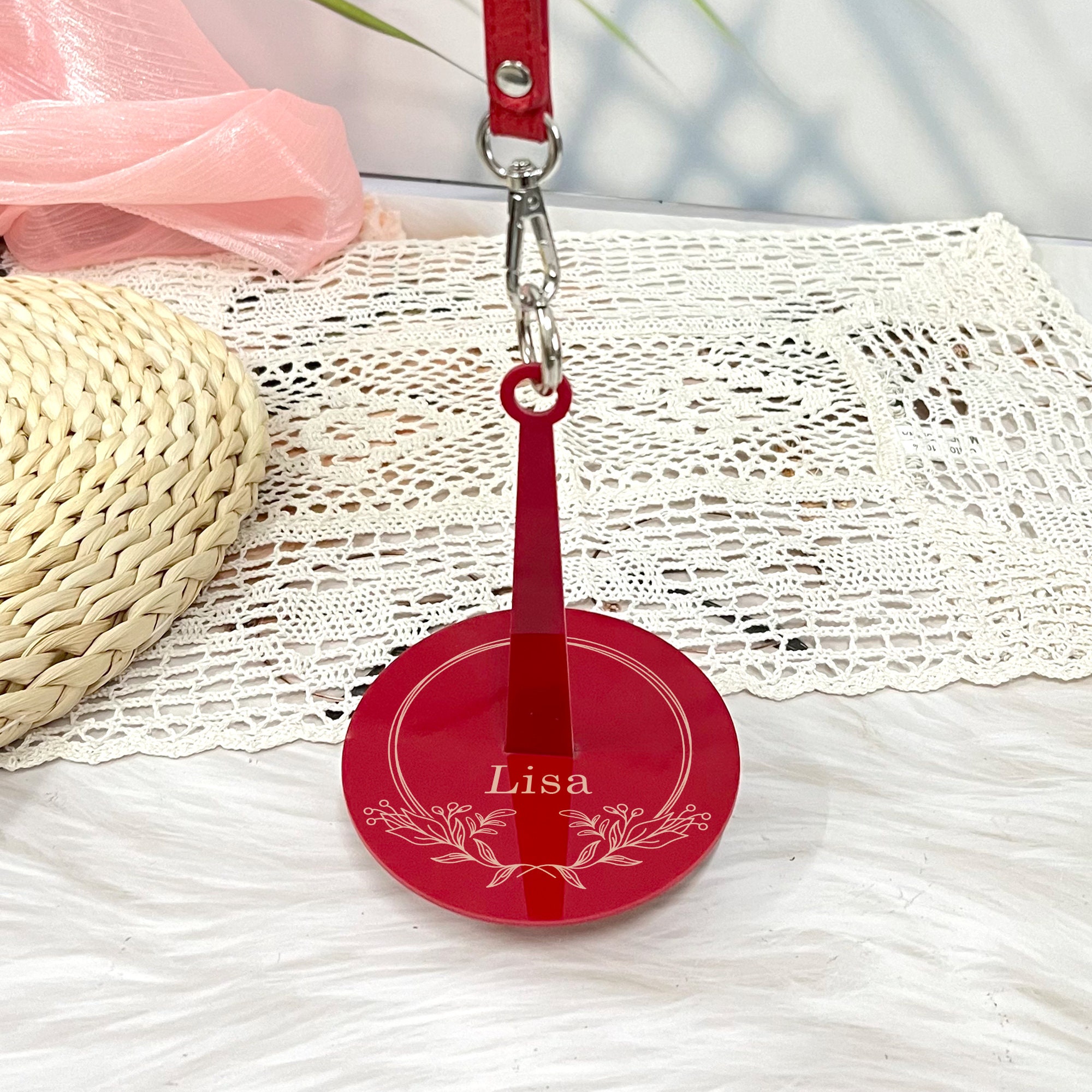 Customized Name Portable Wrist Yarn Holder, Crochet Tools, Portable Wrist Yarn Knitting Stand, Crochet enthusiasts, Gift for Mom/Grandma