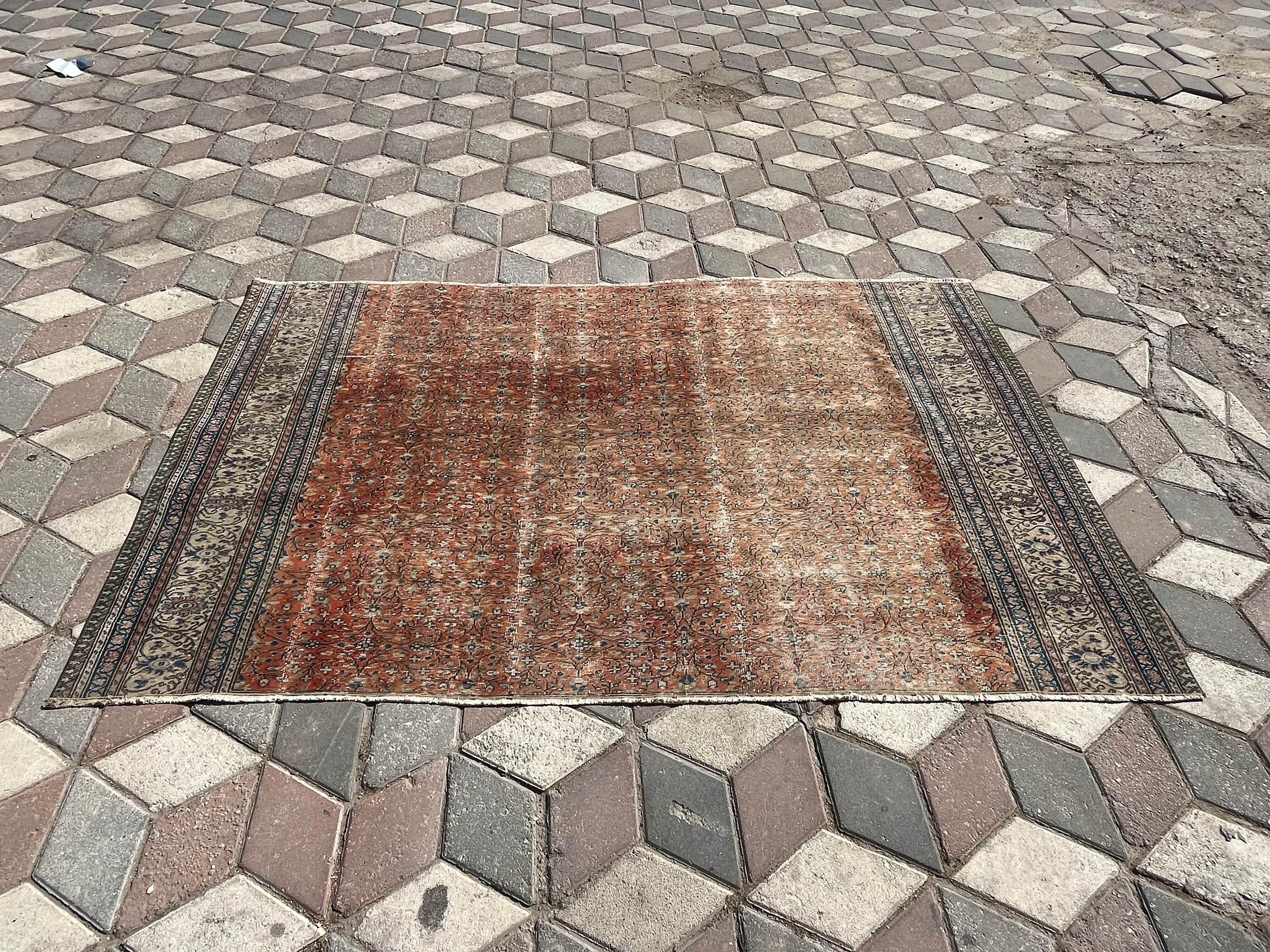 手織りトルコ製ウシャックランナーラグ：ヴィンテージオリエンタル