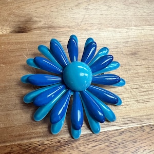 Vintage 60s Blue Enamel Flower Pin