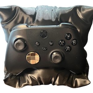 Gaming Controller Pillow Stand