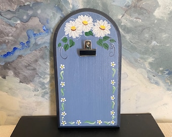 Folk Art Wood Notice Board Hand Painted Message Board Vintage Handmade Solid Wood Clip Board Lists Messages Notes Floral Daisy Blue