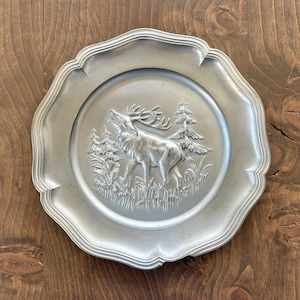 Vintage Pewter Plate Bugling Elk Pressed Motif Antlers Decorative Plate German Zinn Embossed Angel Aged Patina Wall Hanging Collectible Art