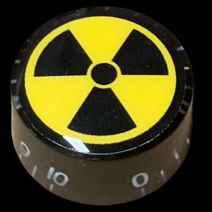 Custom Strums™ Radioactive Speed-Style Guitar Knob (Single)