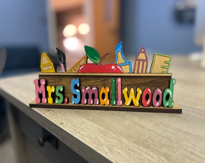 Great Gift for Teachers - Personalized Teacher Nameplate for Desk