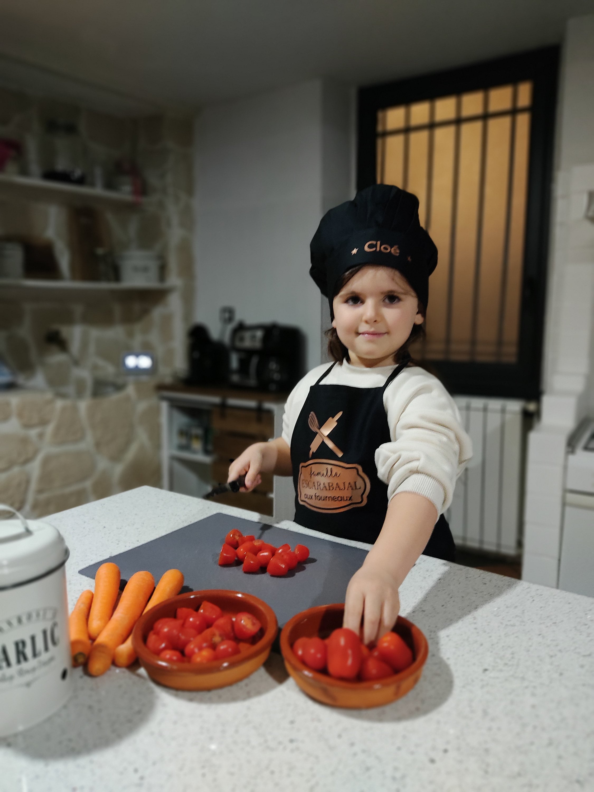 24 Pièces Kit de Cuisine Enfant Costume de Cuisine Enfants Chef Set  Ensemble Jeu de Chef Tablier Cuisine Enfant avec Ustensiles pour