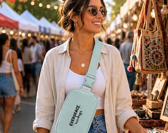Explorer Sling Bag Mockup | Casual Sling Bag Mockup Bundle | Casual Market Day Lifestyle Scener (digital nedladdning platt JPEG)