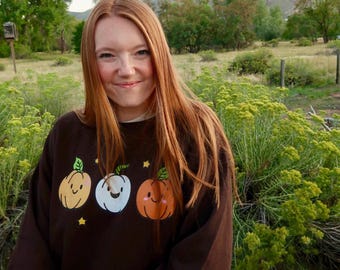 Halloween Pumpkin Crewneck Sweatshirt, Spooky Jack-O-Lantern Trendy Fall Apparel, Preppy Thanksgiving Sweater Pullover Shirt for Women