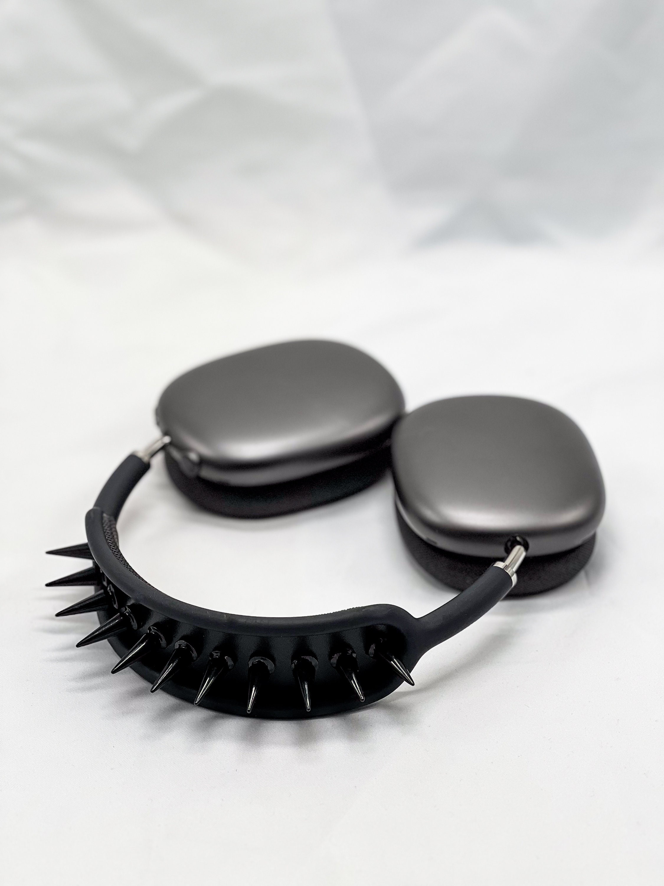 ブラックエディション スパイクヘッドバンド - AirPods Max