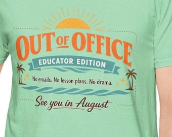 UIT KANTOOR UNISEX T-shirt Hoofddocent Paraprofessioneel Aide Educator Edition Kantoorsecretaris Moeder Vader Administratief Cadeau Aanwezig