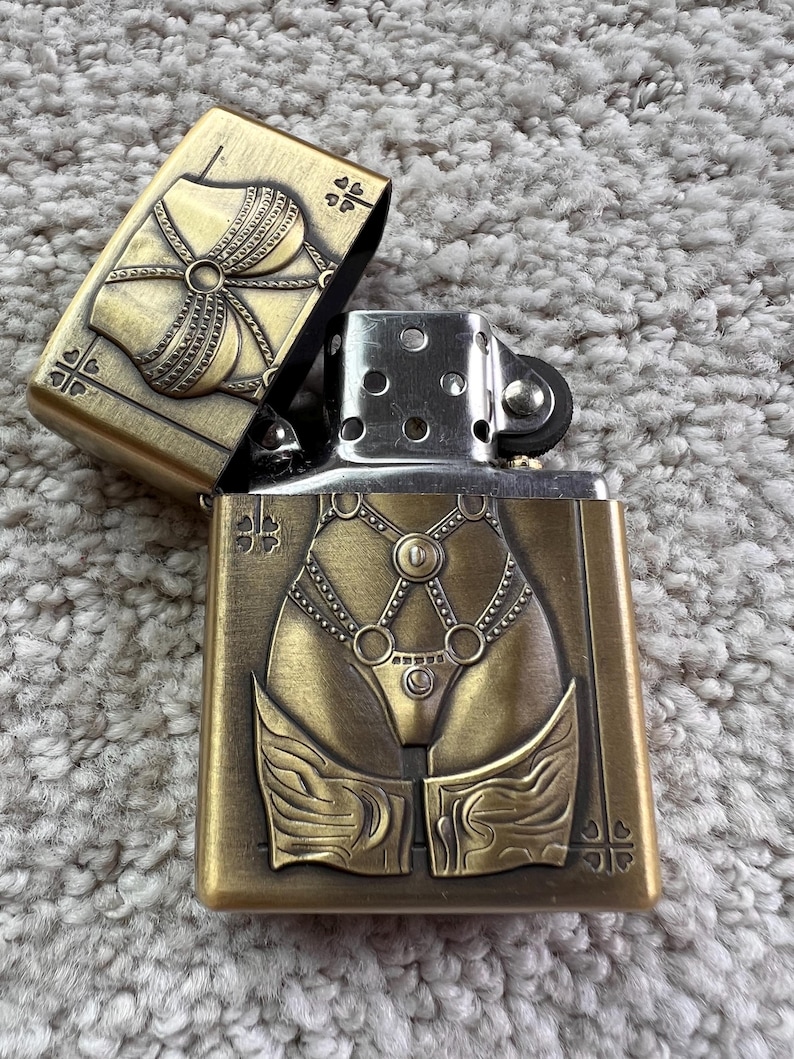 Vintage style Feuerzeug - BDSM - Brandneu - Nachfüllbar - Luxuriös - Stilvoll - Bestes Geschenk Bild 5