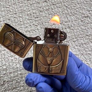 Vintage style Feuerzeug - BDSM - Brandneu - Nachfüllbar - Luxuriös - Stilvoll - Bestes Geschenk Bild 4