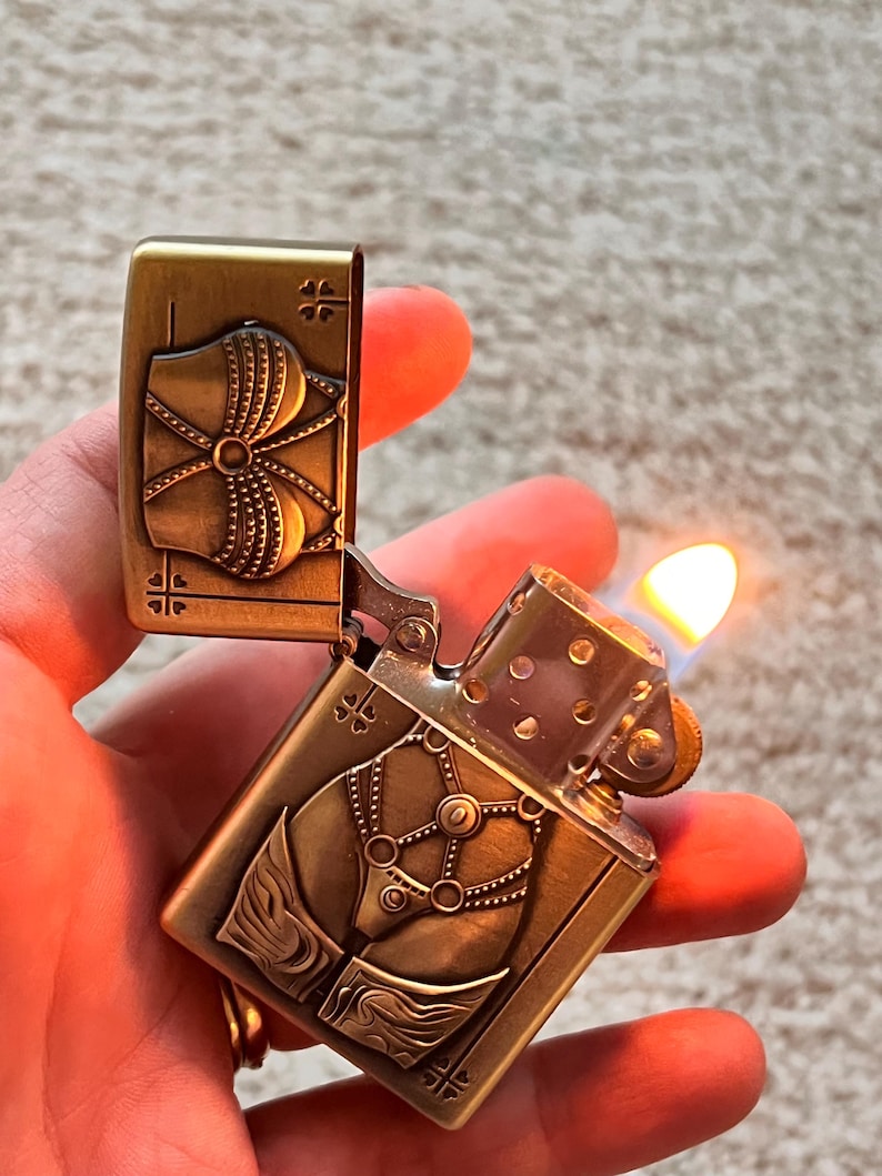 Vintage style Feuerzeug - BDSM - Brandneu - Nachfüllbar - Luxuriös - Stilvoll - Bestes Geschenk Bild 6