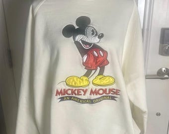 XXL Vintage 90's Disney Store Exclusive Mickey Mouse Embroidered Sweatshirt