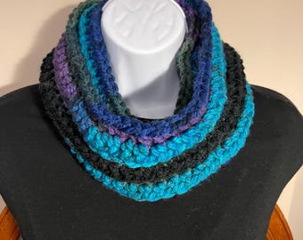Chunky NECK WARMER Pull Over SCARF Multicolor Acrylic Crochet Knit Winter
