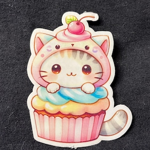 Pegatina de gato con cupcakes: vinilo kawaii de gato con postres para botellas de agua, portátiles y diarios.