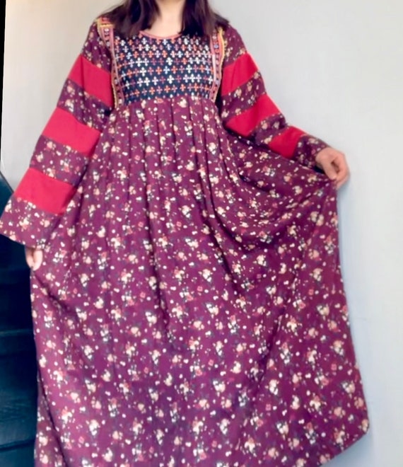 Vintage Authentic Folklore Spring Dress With Hand Knotted Yakhan. - Etsy Norway Vintage Authentic Folklore Spring Dress With Hand Knotted Yakhan. - Etsy Norway
