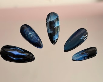 Uñas postizas Omen: Set de uñas de gel inspirado en Valorant