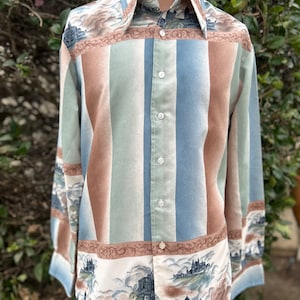 Vintage 1970s Chemise Et Cie Mans Disco Shirt w Castles Size Large Chest 44”